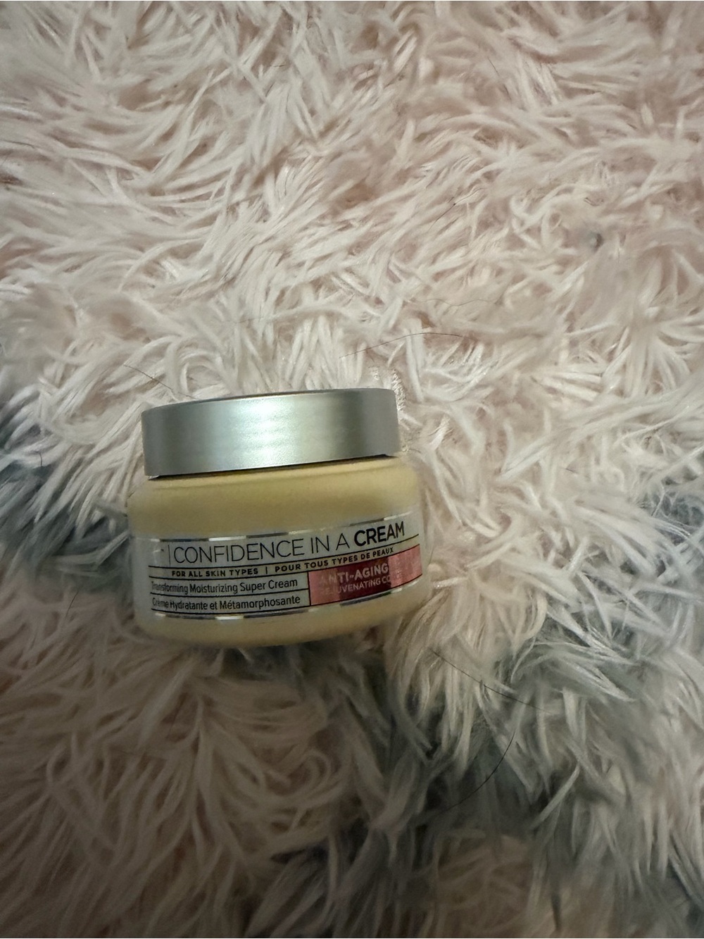 It Confidence in a Cream Moisturizer - Yellow Jar